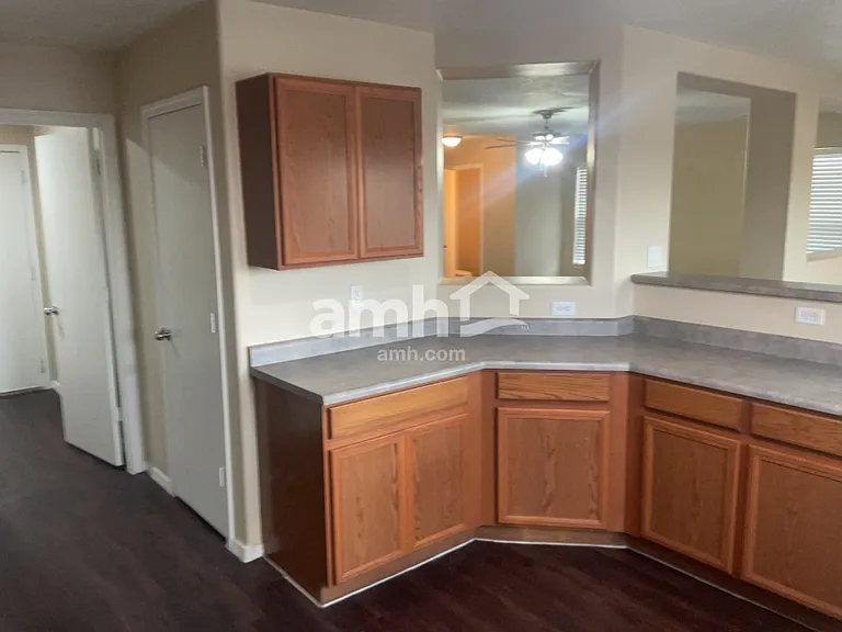 5205 Caprock Dr NE — Photo 4