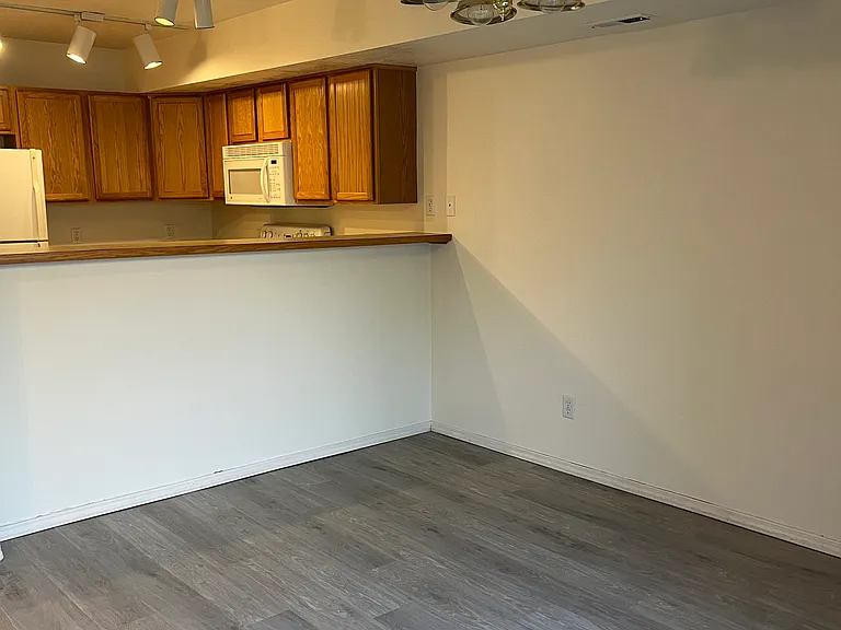 4858 N Orchid Ln — Photo 3
