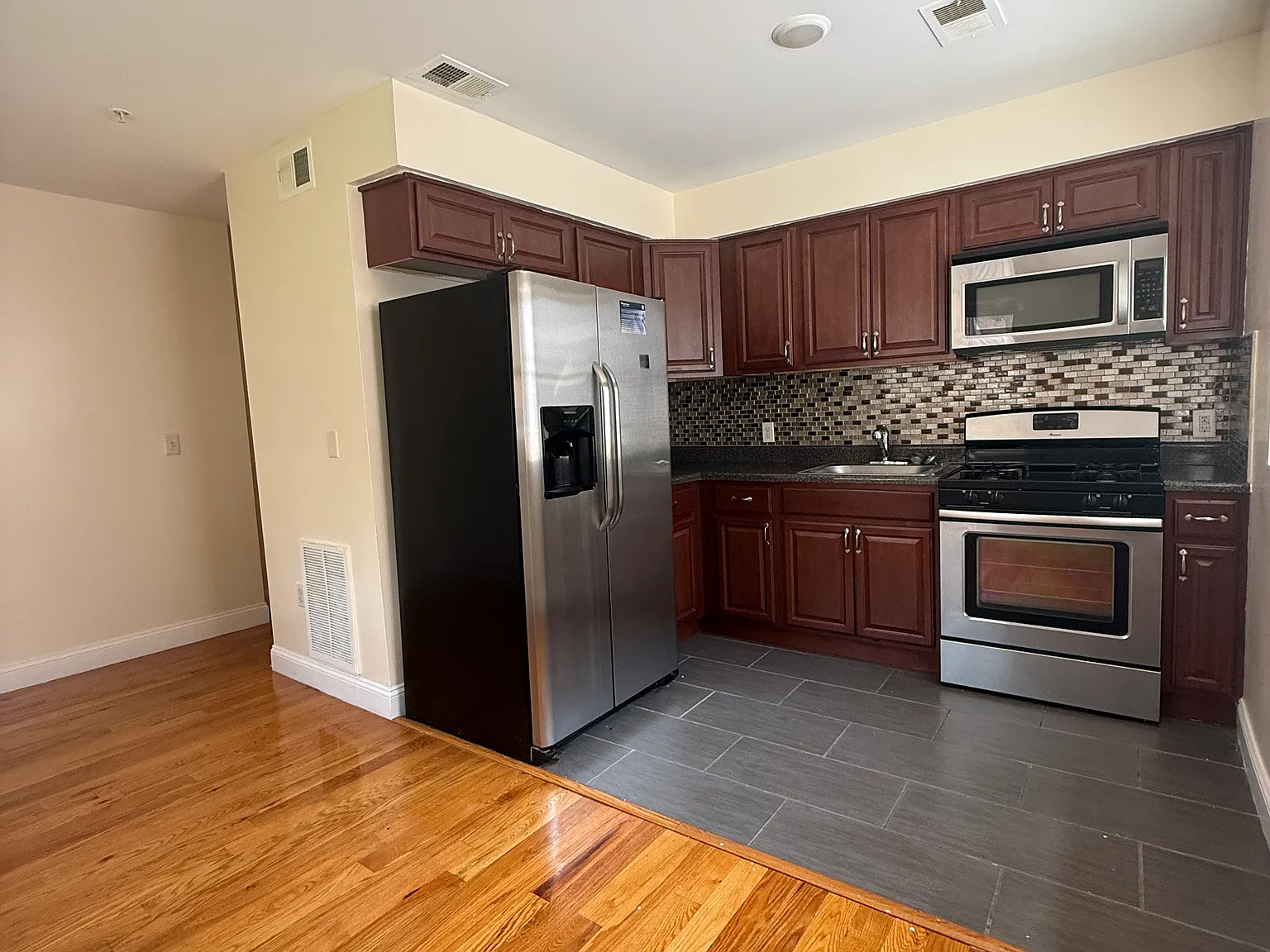 2 bed, $1,700 — Photo 1