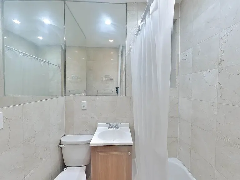 104 Suffolk St #2 — Photo 4