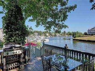 14 Bridge St, Cranston, RI 02905