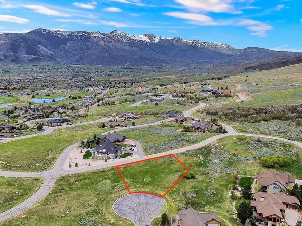 3722 N Porcupine Ridge Dr, Eden, UT 84310