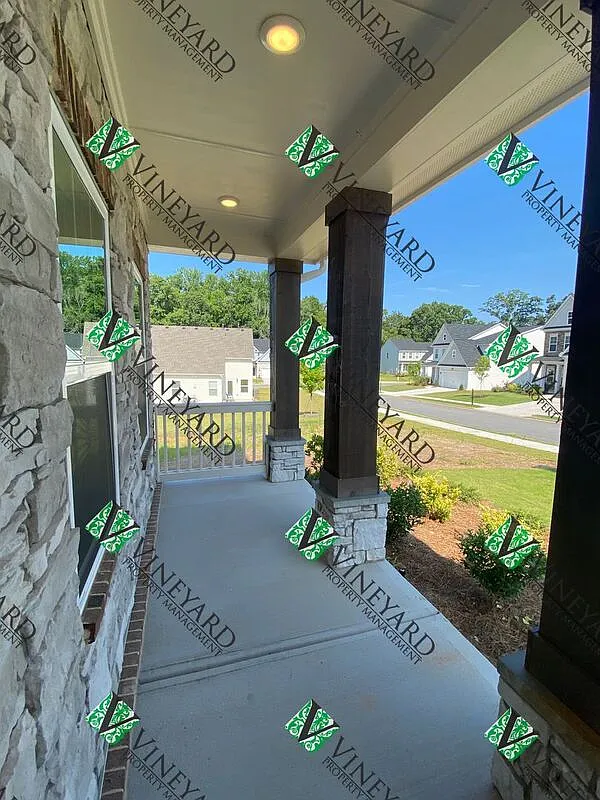 4 bed, 3.5 bath, 2907 sqft, $2,950 — Photo 4
