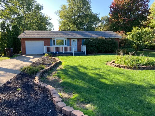 6711 N Wilshire Dr, Peoria, IL 61614