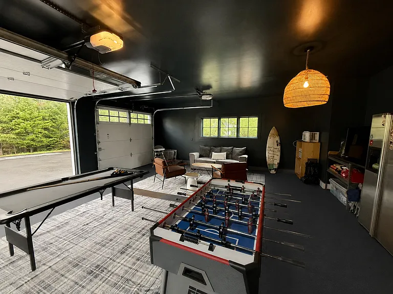 Building's Lounge