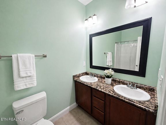 5th image of 7004 Edon Hall Way