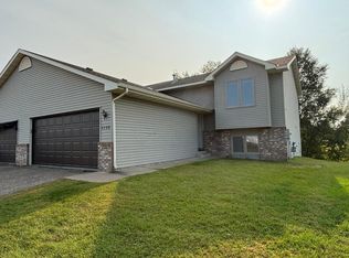 6588 381st St, North Branch, MN 55056