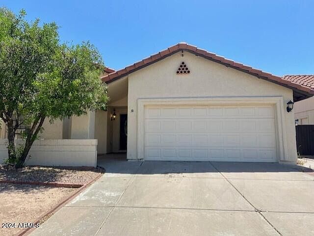 1st image of 1543 N La Rosa Dr