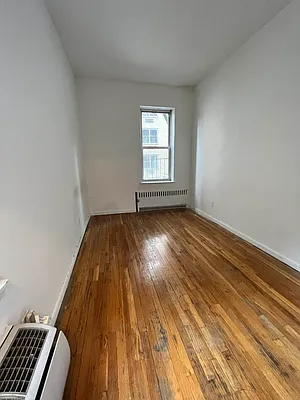Rented by Bond New York | media 4