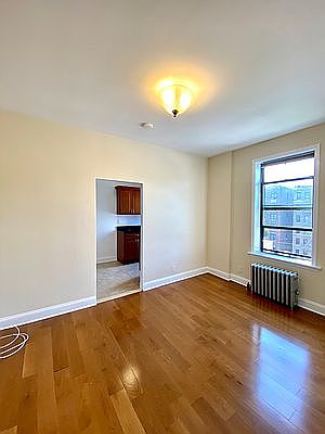 2nd image of 2810 36th St APT 44