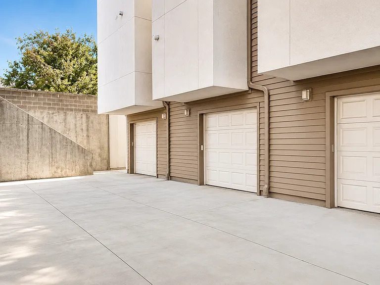 2108 Decatur St — Photo 10