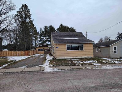 14372 M 35, Rock, MI, 49880