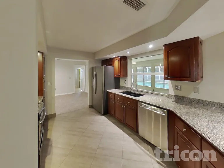 1601 Gulf Rd — Photo 6