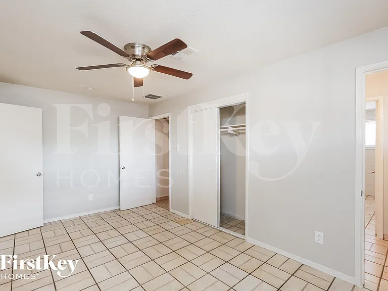 3021 W Camelback Rd — Photo 8