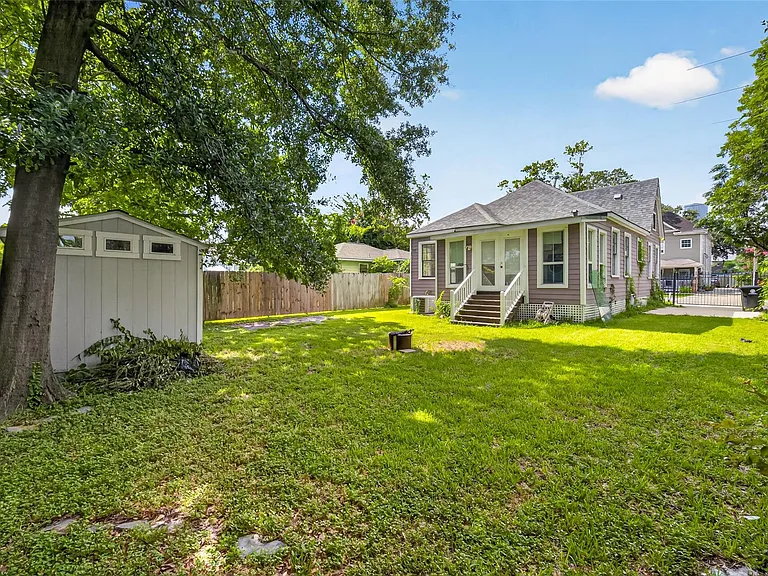 1210 Shearn St — Photo 34