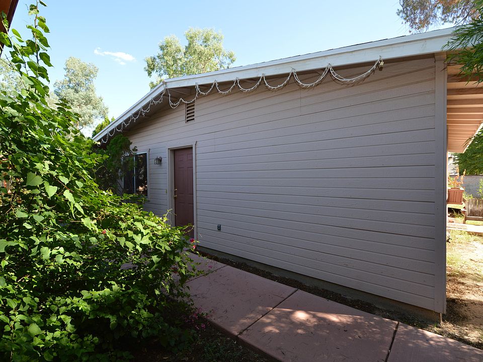 1st image of 2726 E Croyden St #B