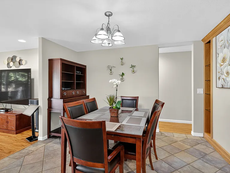 4790 Discovery Point — Photo 8