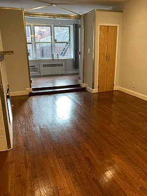 Rented by ALTER REALTY CO INC | media 22