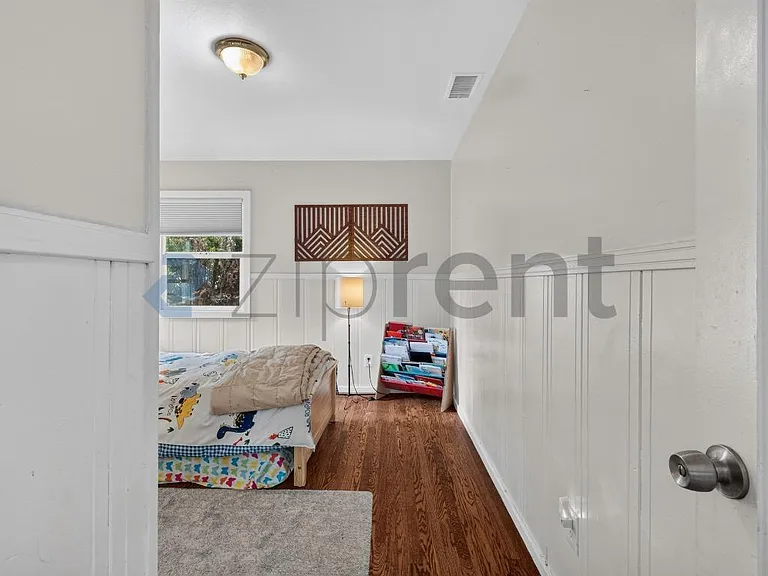 2039 Montecito Ave — Photo 23