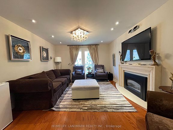 5th image of 35 Gardiner Rd E