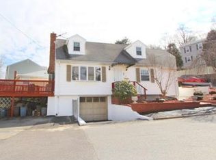 25 Overlook Rd, Waltham, MA 02451