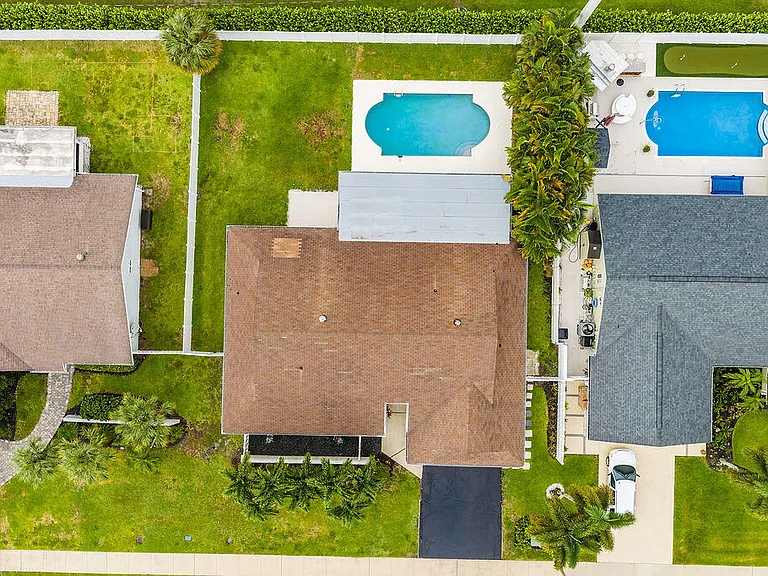 433 SW 27th Ave — Photo 11