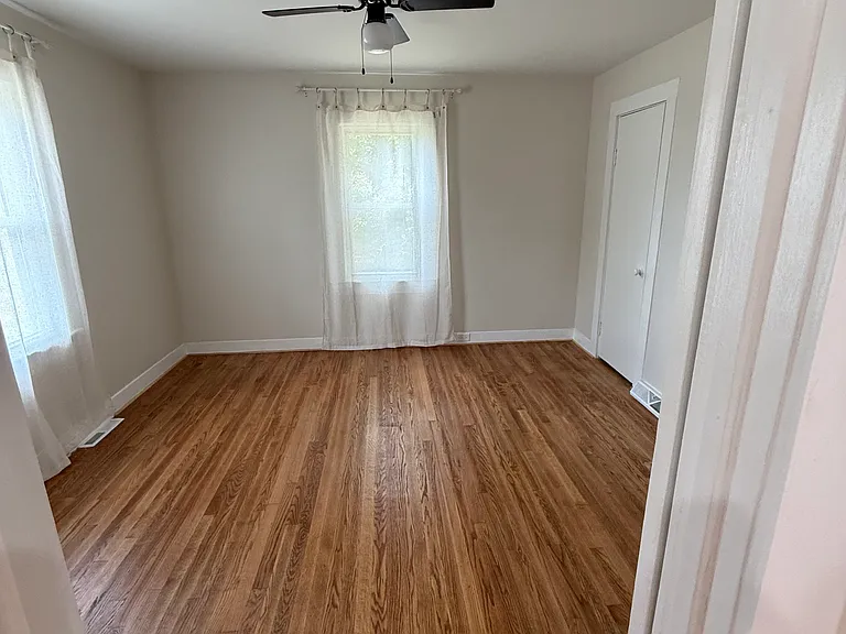 1087 Whitaker Rd — Photo 5