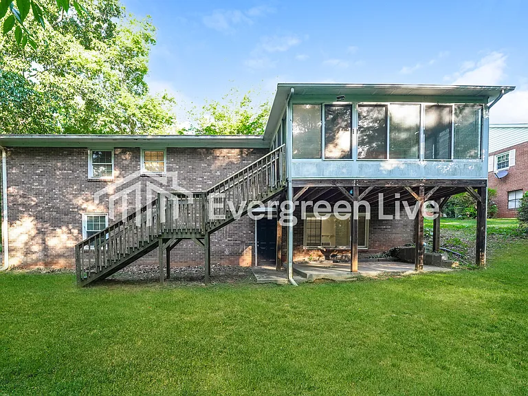 4857 Stonewall St — Photo 15