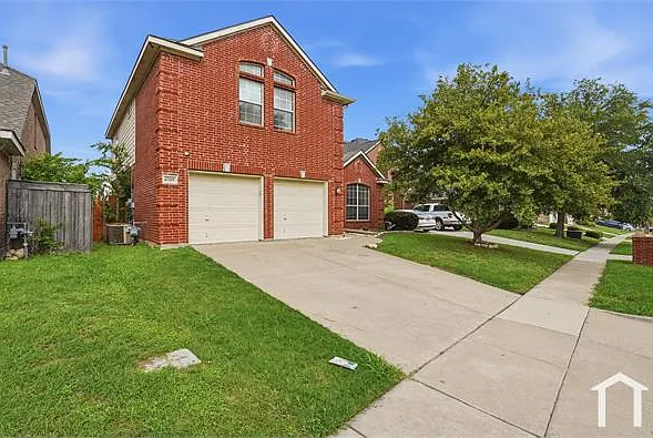 4 bed, 2367 sqft, $2,300 — Photo 3