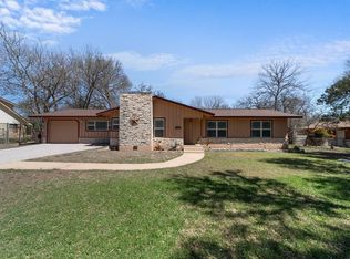 154 Hilltop Dr, Kerrville, TX 78028