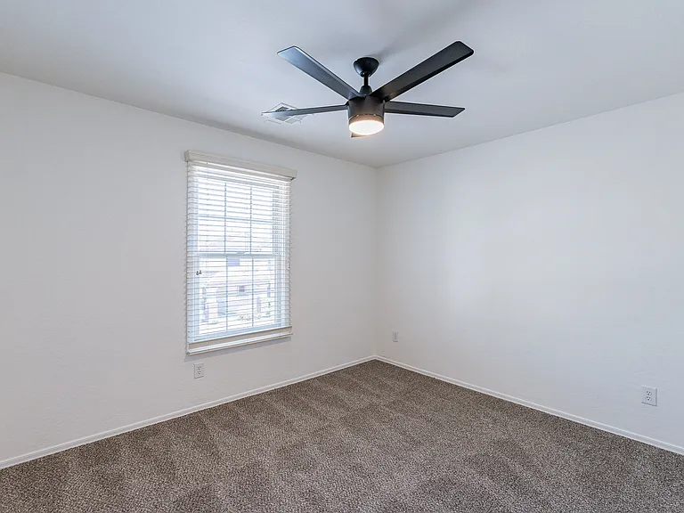 2225 E Sunland Ave — Photo 30