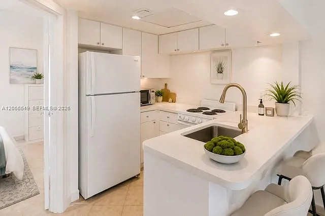 Beach Manor Condo — Photo 4