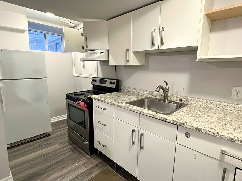 1st image of 970 King St E #3