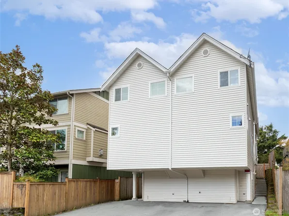 12322 33rd Avenue NE #B, Seattle, WA 98125
