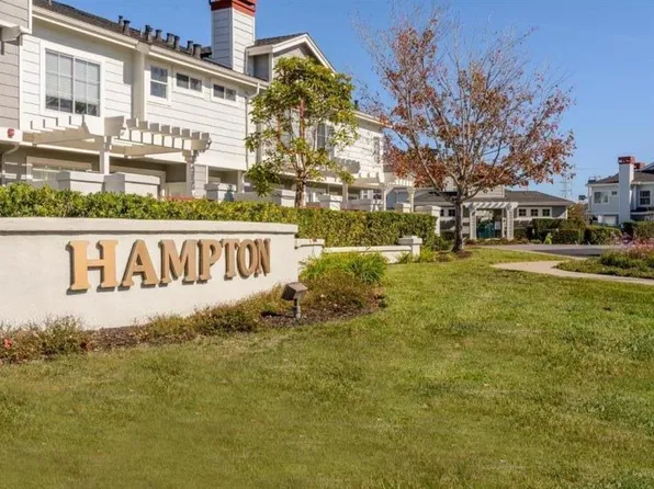 555 Shoal Cir, Redwood City, CA 94065