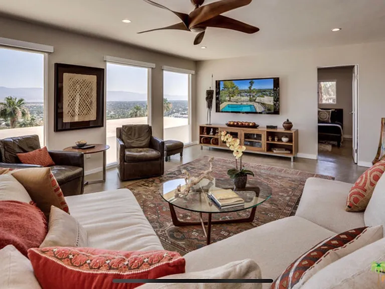 2108 Southridge Dr — Photo 3