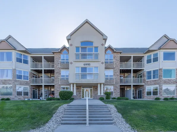 6995 S Riverwood Blvd S #B06, Franklin, WI 53132