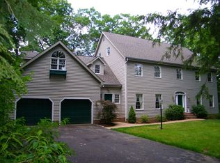 725 Elm Rd, Bradfordwoods, PA 15015