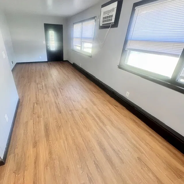 1303 Mitchem Dr - 1 — Photo 3