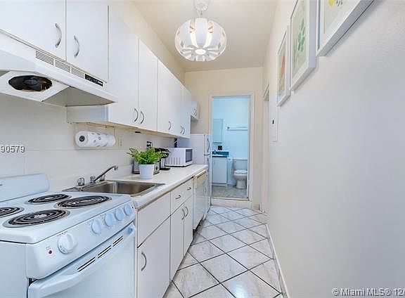 3rd image of 3700 Collins Ave APT 100