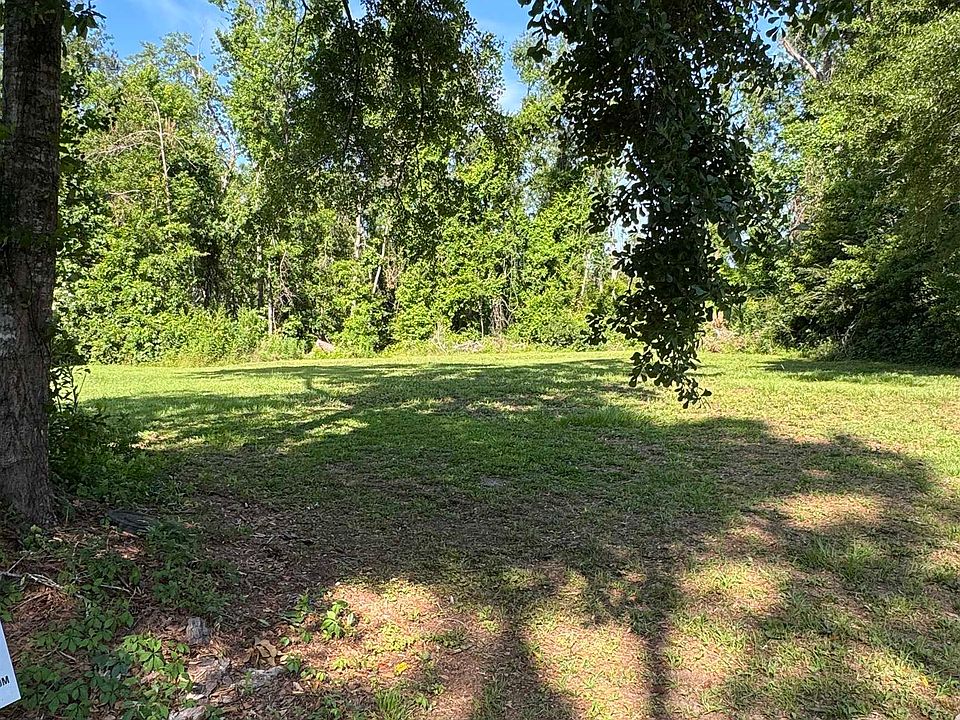 2nd image of 0 Chateau Ln Unit 2