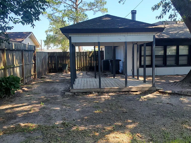 101 Lindsey Ave — Photo 26