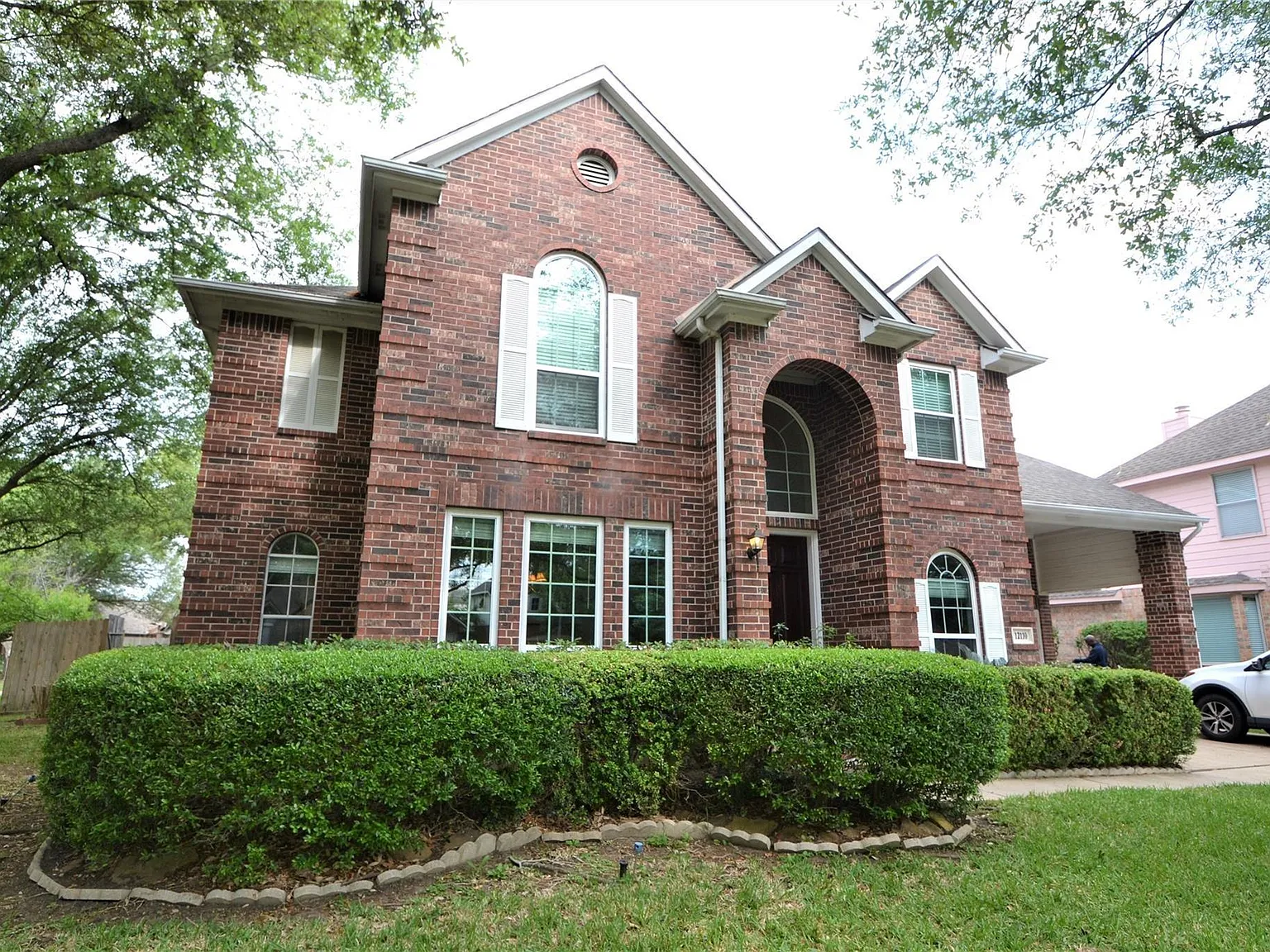 5 bed, 2.5 bath, 2890 sqft, $2,795 — Photo 1