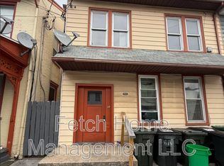 610 N 9th St #D, Lebanon, PA 17046