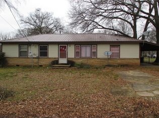 1105 E Main St, Paris, AR 72855