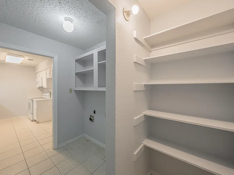 2800 Keller Springs Rd #10 — Photo 13
