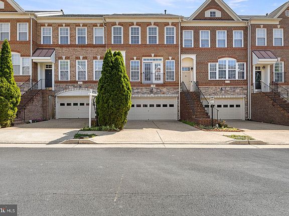 2nd image of 21932 Windy Oaks Sq