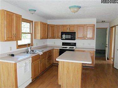 3rd image of 5657 Shallow Creek Ave