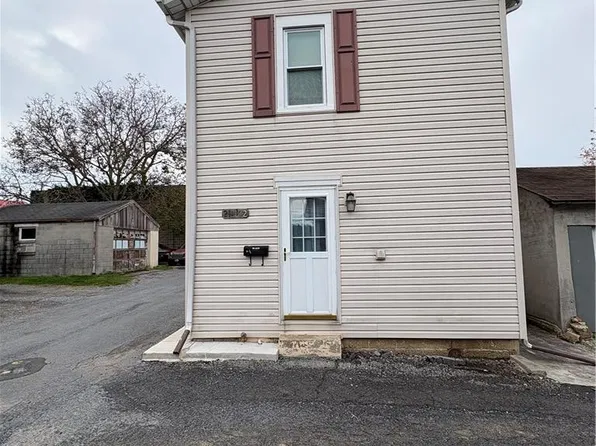 21 Hess Ave, Hellertown, PA 18055