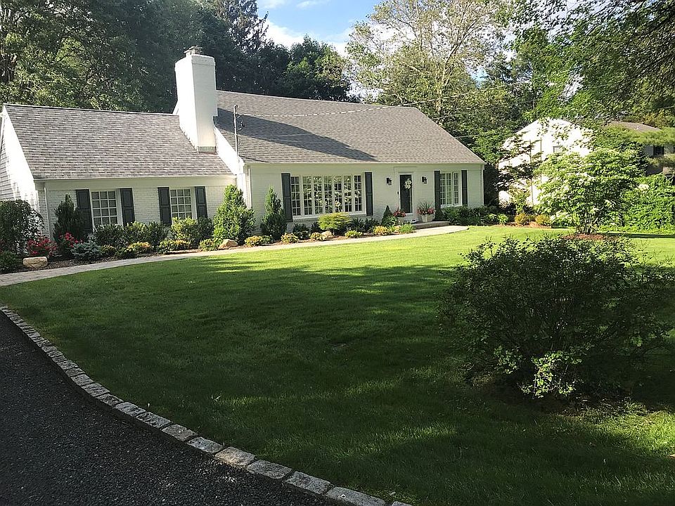 1st image of 104 Tanyard Ln